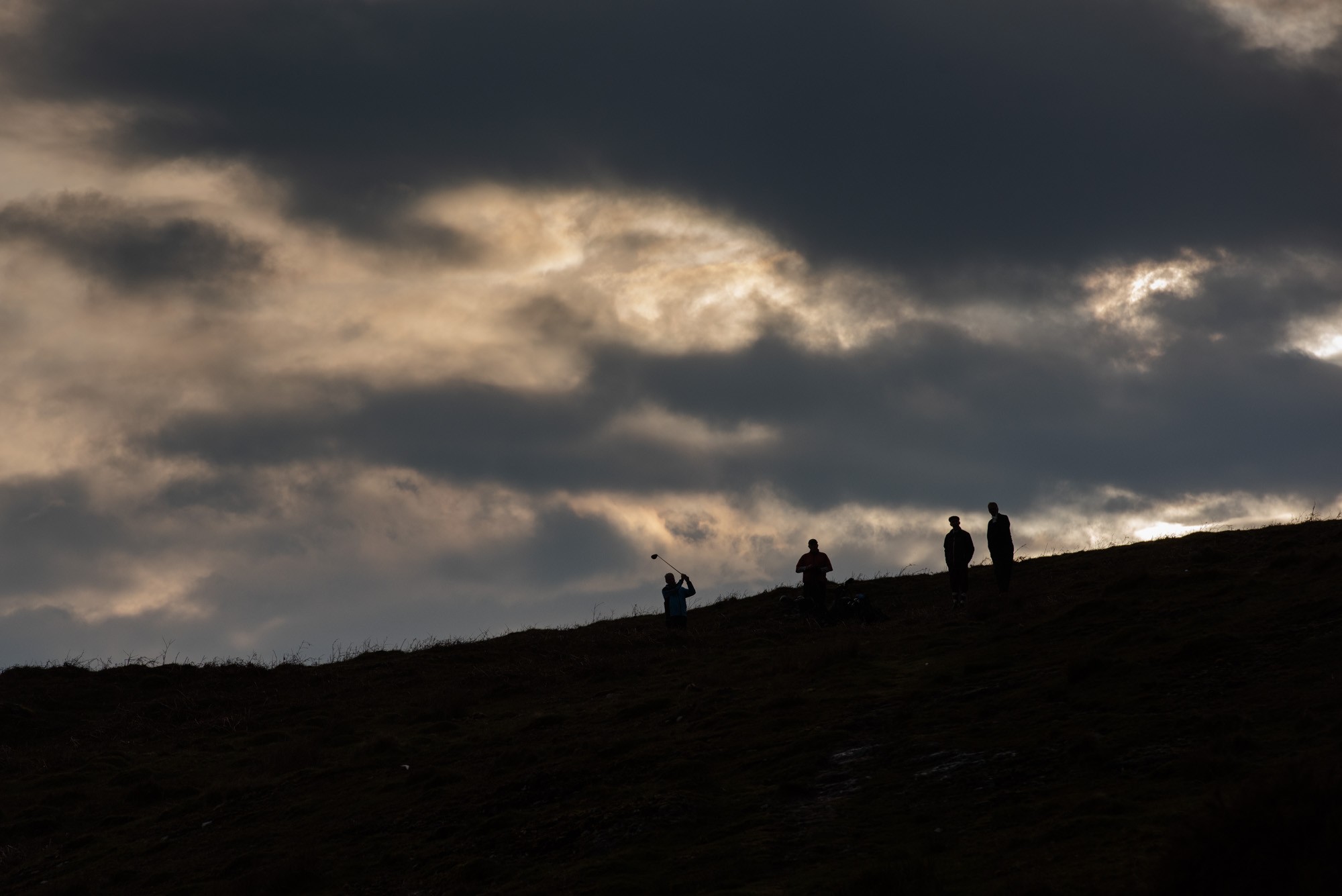 Phil photographs curious golfers for NYT